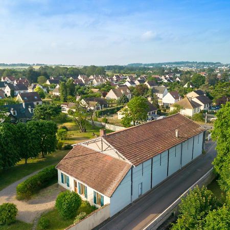 Gite 32 Rue Du Huit Mai Freneuse  Exteriör bild