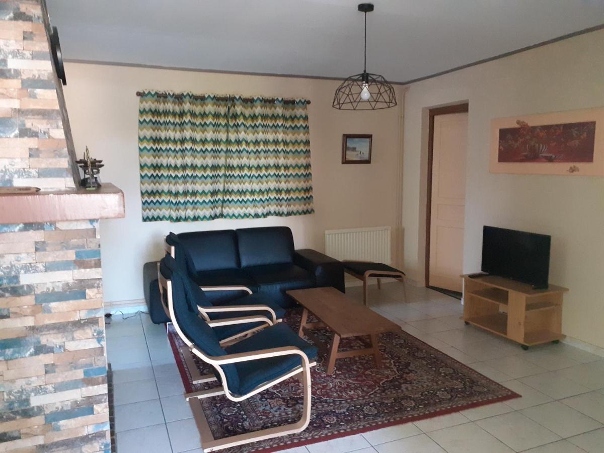 Gite 32 Rue Du Huit Mai Freneuse  Exteriör bild